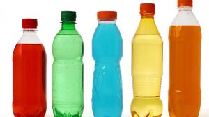 refrescos con azúcar = 42 kcal/100g (138,6 kcal/lata) refrescos con azúcar