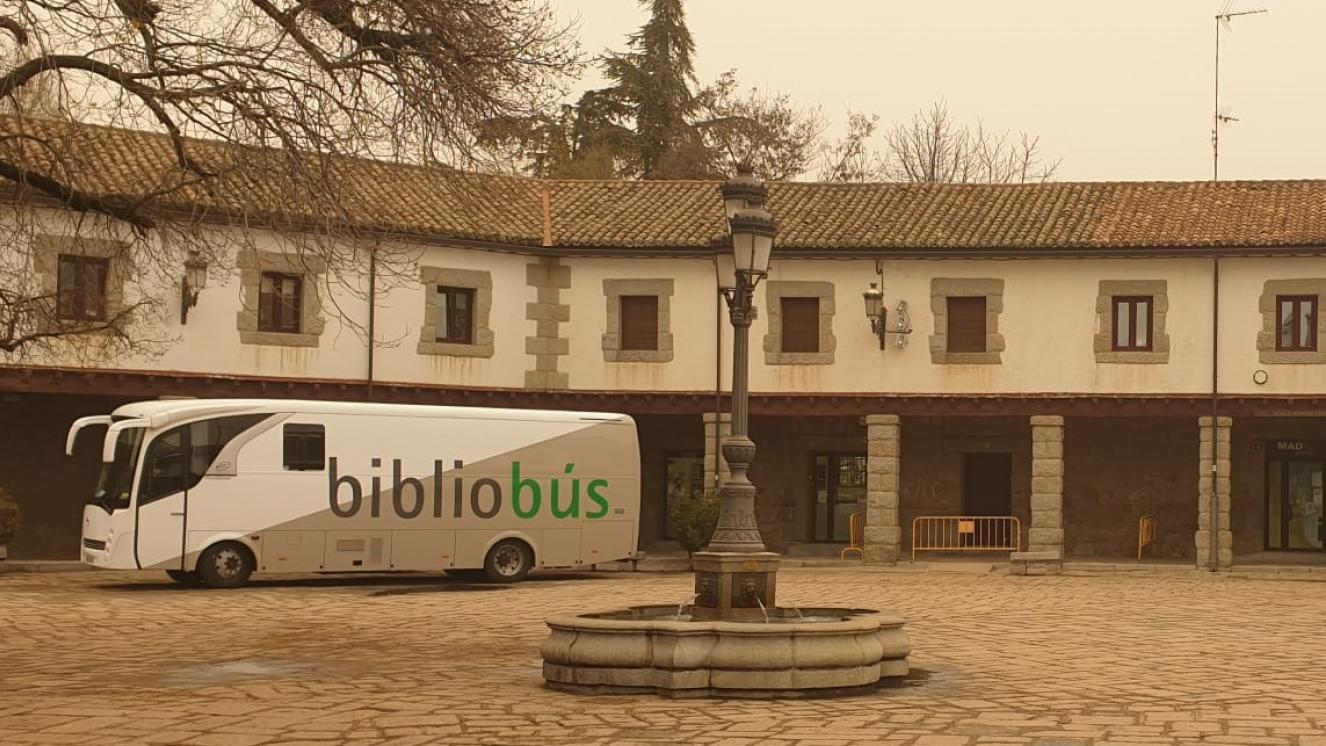 Bibliobús - Plaza Mayor Guadarrama