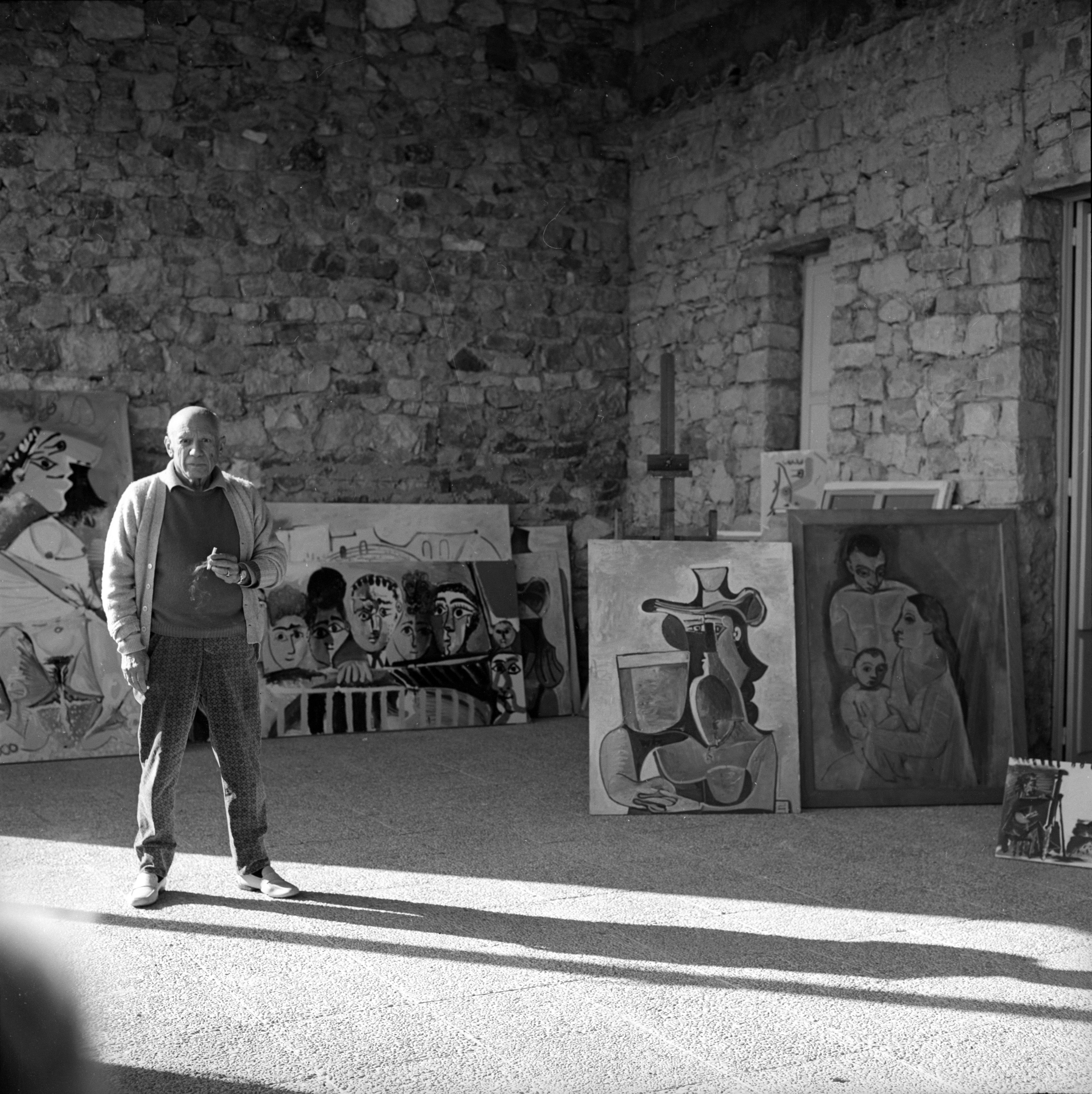 Fotografía en blanco y negro de Picasso