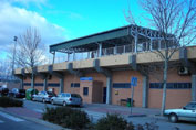 fachada del polideportivo de Villanueva de Pardillo
