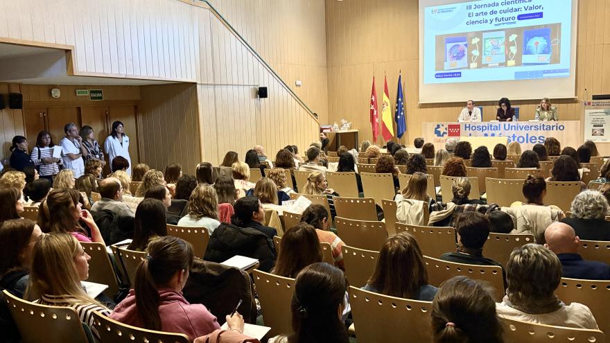 Inauguración de la III Jornada CIentífica de la Dirección de Enfermería en el Hospital de Móstoles Jornada Científica Dirección de Enfermería 2025