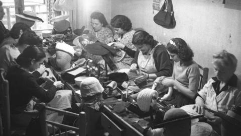 Sombrereras. Madrid, 1946. Gerardo Contreras sombrereras Contreras