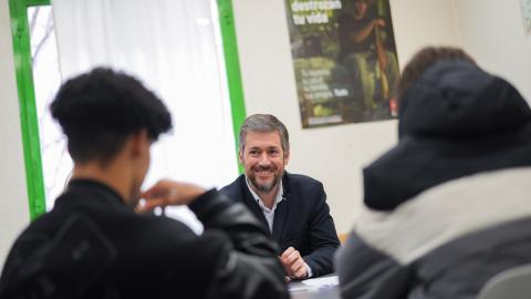 García Martín visita el Centro de Día Donoso Cortes El consejero Miguel Ángel García Martín durante su visita al Centro de Día Donoso Cortes