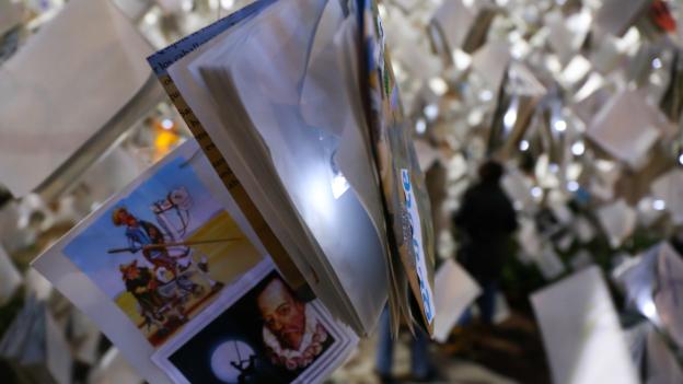 Instalación de luz en el Museo Casa Natal de Cervantes. Foto David Serrano Instalación de luz en el Museo Casa Natal de Cervantes
