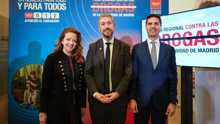El Plan Regional contra las Drogas de la Comunidad de Madrid cumple su primer año con el 92% de las medidas en marcha El consejero García Martín, acompañado por sus homólogos Viciana y Matute