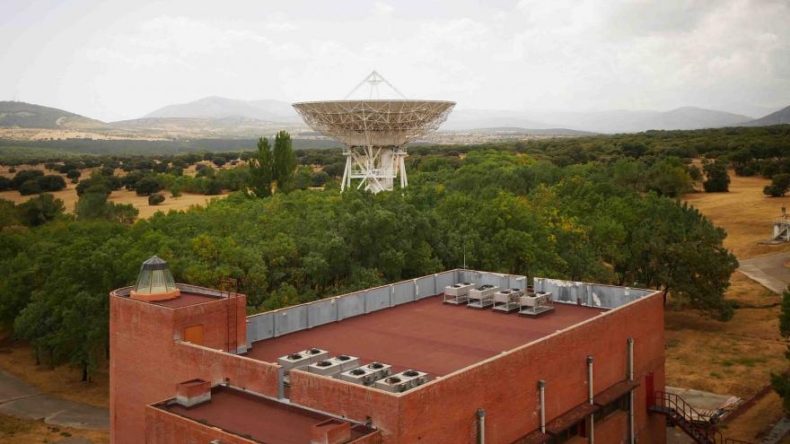 estación comunicaciones antena entorno