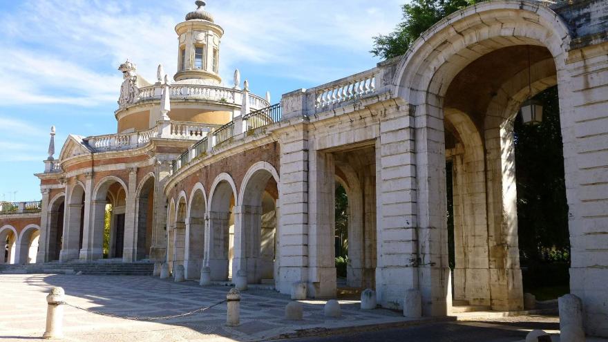 Image facade of the Church of San Antonio