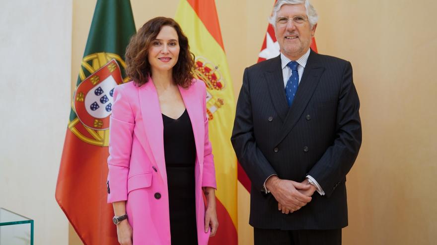 La presidenta con el embajador