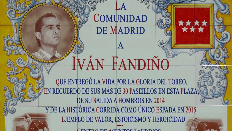 Azulejo-homenaje a Iván Fandiño