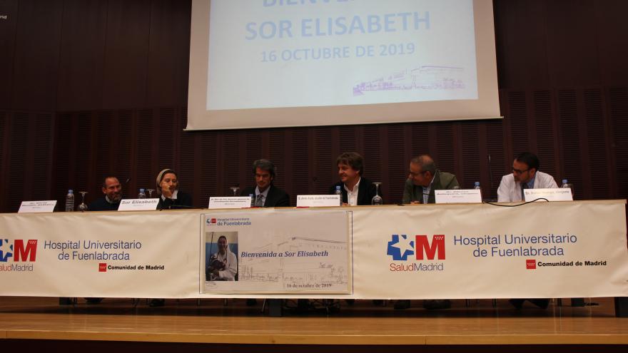 El hospital de Fuenlabrada recibe la visita de Sor Elisabeth