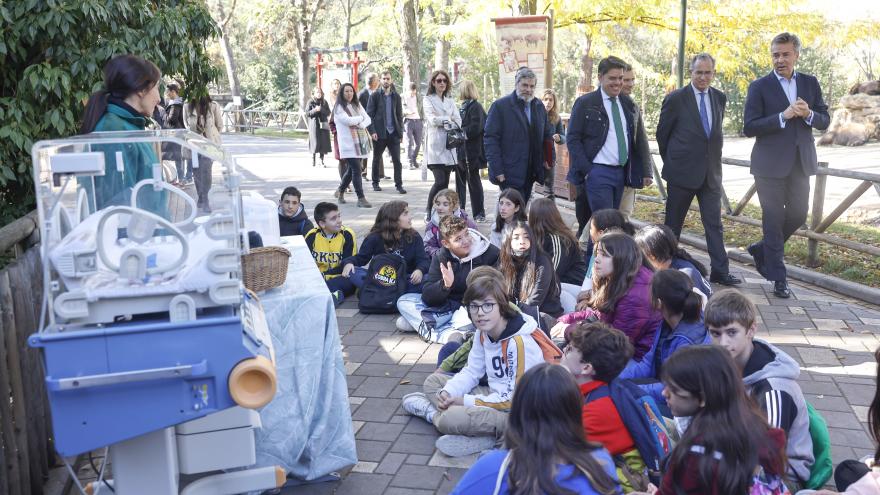 El vicepresidente y consejero de Educación y Universidades ha asistido hoy a uno de los talleres organizados del 7 al 20 de noviembre