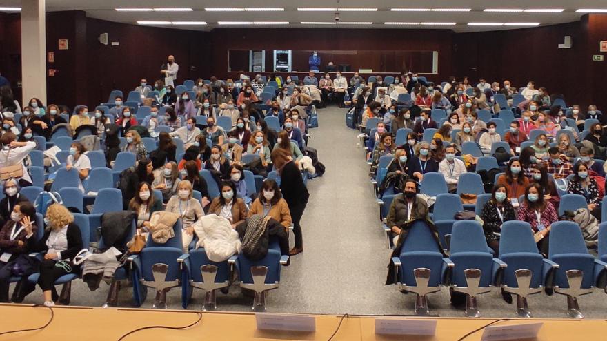 Profesionales en el salón de actos