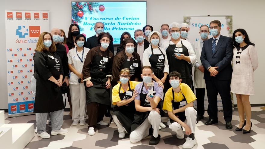 Enrique Ruiz Escudero durante la entrega del galardón del V Concurso de Cocina Hospitalaria Navideña