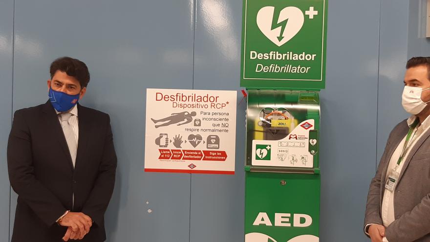 Completamos la instalación de desfibriladores en Metro de Madrid.