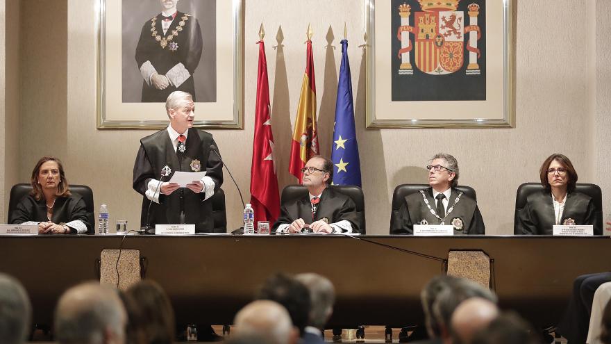 El presidente de la Comunidad de Madrid, Ángel Garrido, ha asistido hoy al acto solemne de apertura del Año Judicial de la Comunidad de Madrid, en el que ha estado acompañado por la consejera de Justicia, Yolanda Ibarrola.