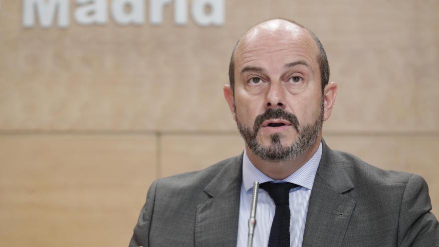 El vicepresidente y portavoz del gobierno, Pedro Rollán, comparece en rueda de prensa para dar cuenta de los acuerdos adoptados en el Consejo de Gobi