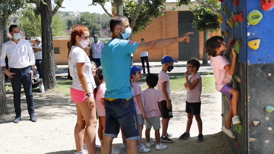 Aguado visita el Parque Deportivo Puerta del Hierro