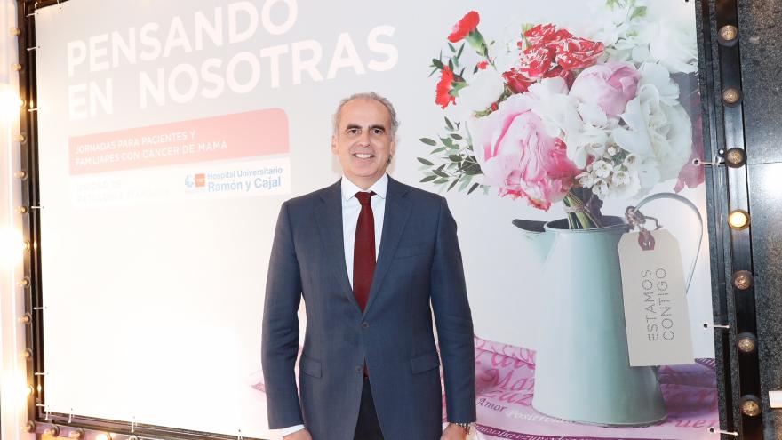 Enrique Ruiz Escudero durante VIII Jornadas de Divulgación para Pacientes y Familiares con cáncer de mama