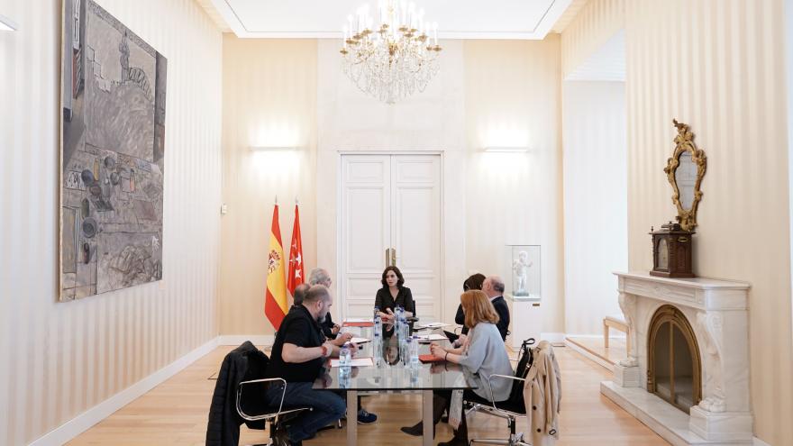 Díaz Ayuso durante la exposición a hospitales y sindicatos del plan integral de la sanidad madrileña para afrontar el coronavirus 