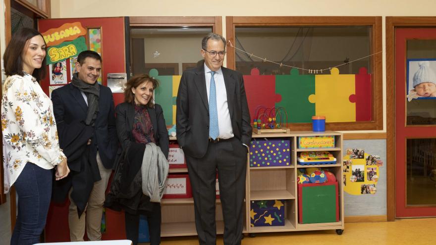  Enrique Ossorio durante su visita a la Escuela Infantil ‘El tren de la fresa’