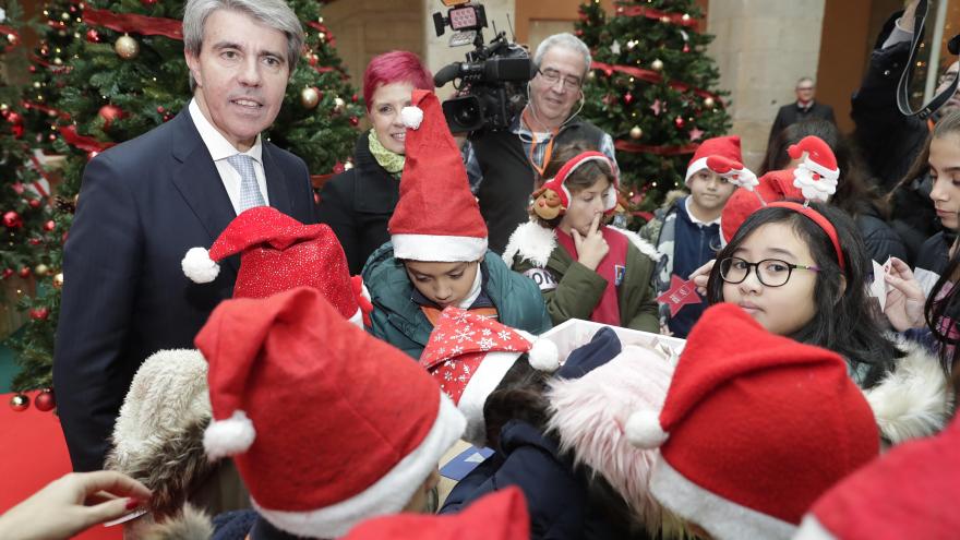 Ángel Garrido durante la visita