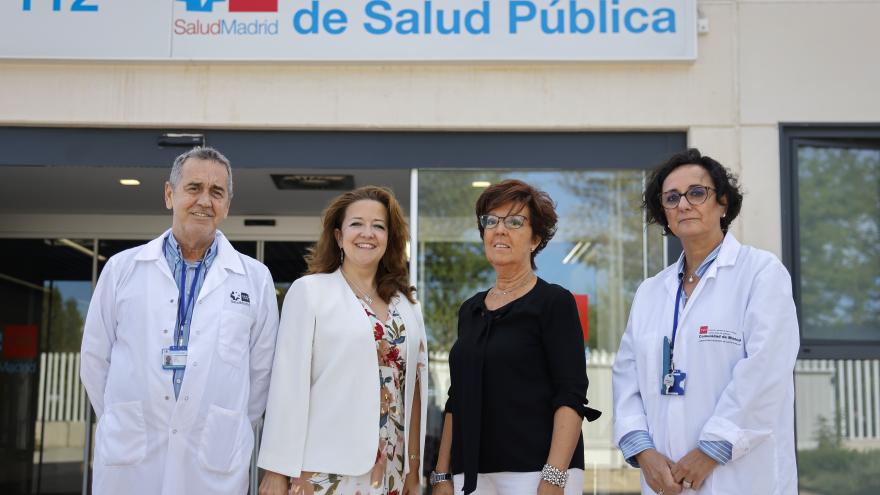 La consejera Fátima Matute durante su visita al Laboratorio Regional de Salud Pública