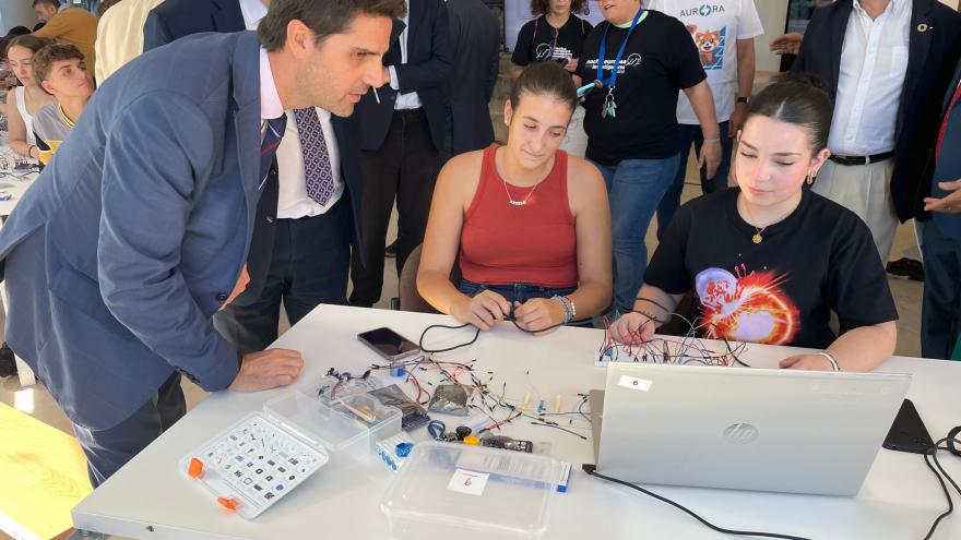 Emilio Viciana en un taller organizado por la Escuela de Ingeniería y Sistemas de Telecomunicación de la Universidad Politécnica de Madrid