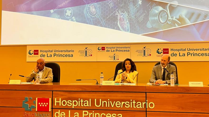 La consejera Fátima Matute en el Hospital público Universitario La Princesa