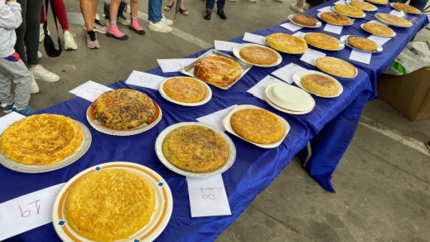 Mesa con tortillas