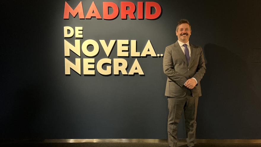 La Comunidad de Madrid recorre cuatro siglos de crimen literario con la exposición Un Madrid de novela… negra El consejero De Paco Serrano