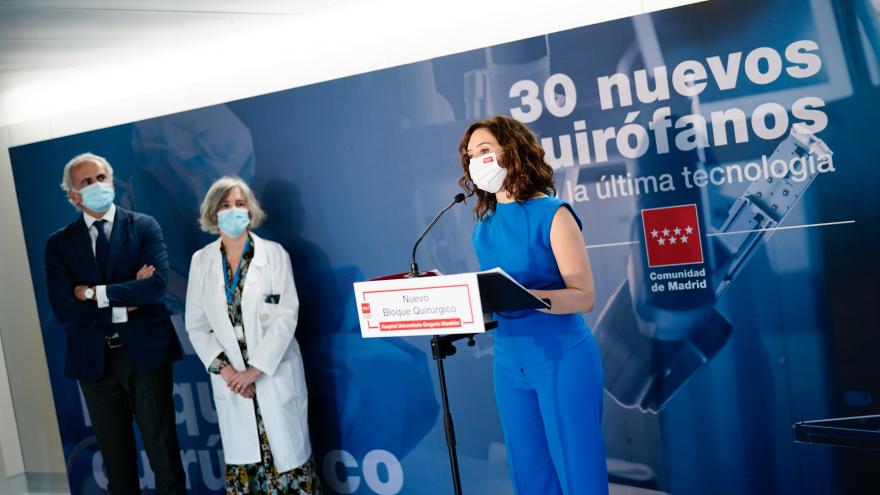 La presidenta en la visita al nuevo Centro Quirúrgico del Hospital