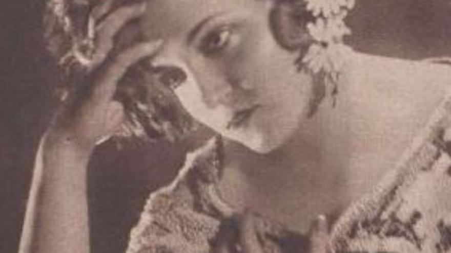 Isabel Garcés joven_busto