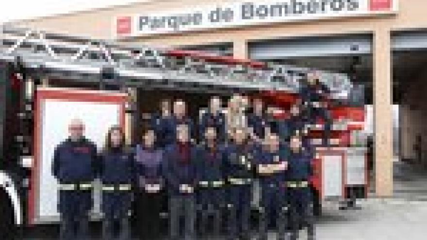 Imagen de cabecera #3 de la página de "Cifuentes felicita la Navidad a los trabajadores del 112 y de Bomberos que están de guardia esta Nochebuena"