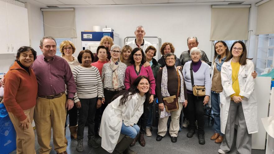 Foto de los participantes y asistentes al taller del ejercicio físico