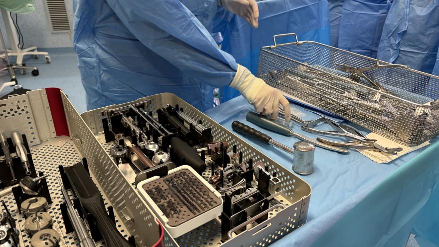 Enfermera instrumental de quirófano