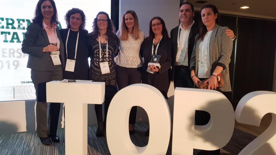 Miembros del Hospital Infanta Cristina recogen el Premio Top20