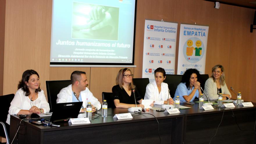 El Hospital Infanta Cristina acoge una jornada para tratar la humanización en los centros sanitarios del sur de la región