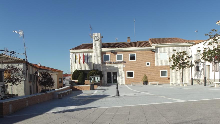 Adecuacón de la Plaza de la Constitución en Villanueva de Perales