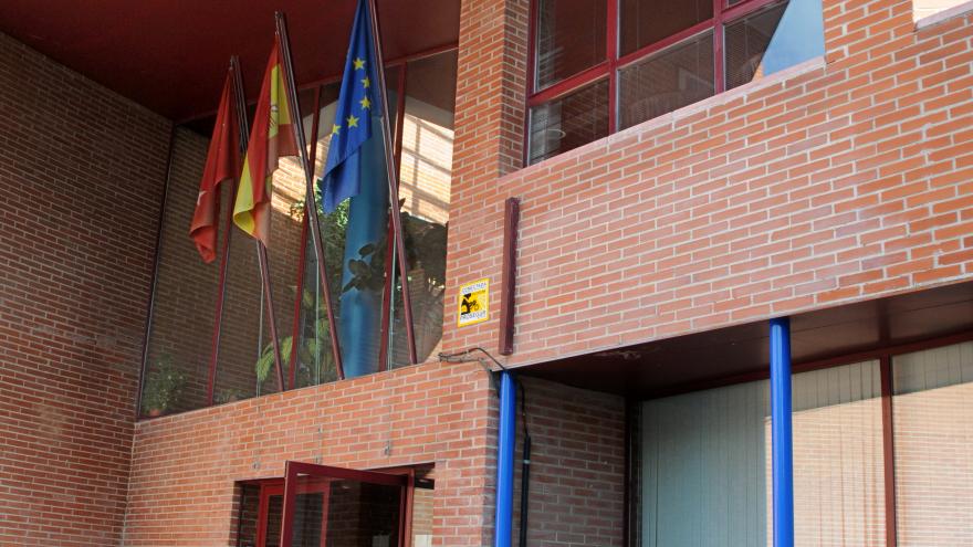 Acceso al Centro de Mayores y de Día Fuenlabrada