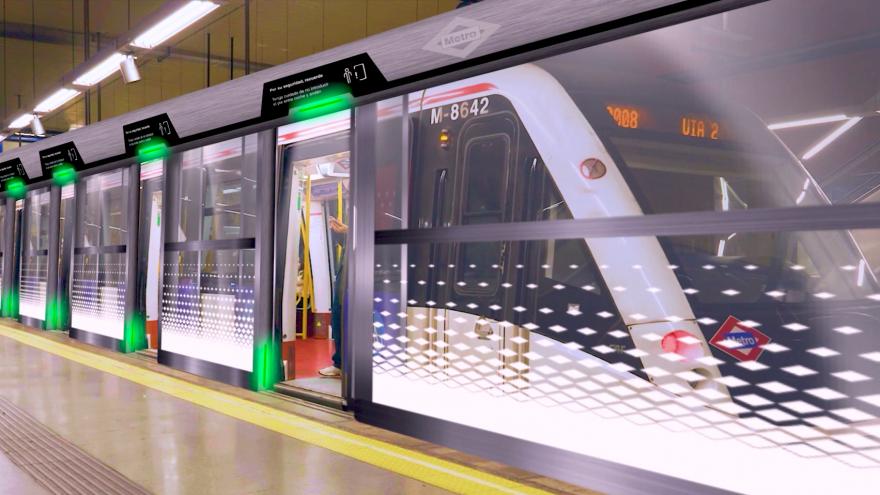 Andén de Metro con automatización de puertas