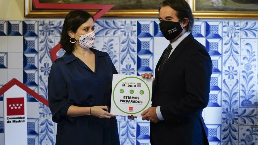 Dáz Ayuso presenta el sello Garantía Madrid que identificará a la hostelería con medidas antiCOVID-19