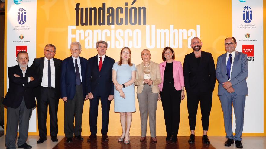 Ángel Garrido  participa en la entrega del Premio Francisco Umbral al Libro del Año 2017