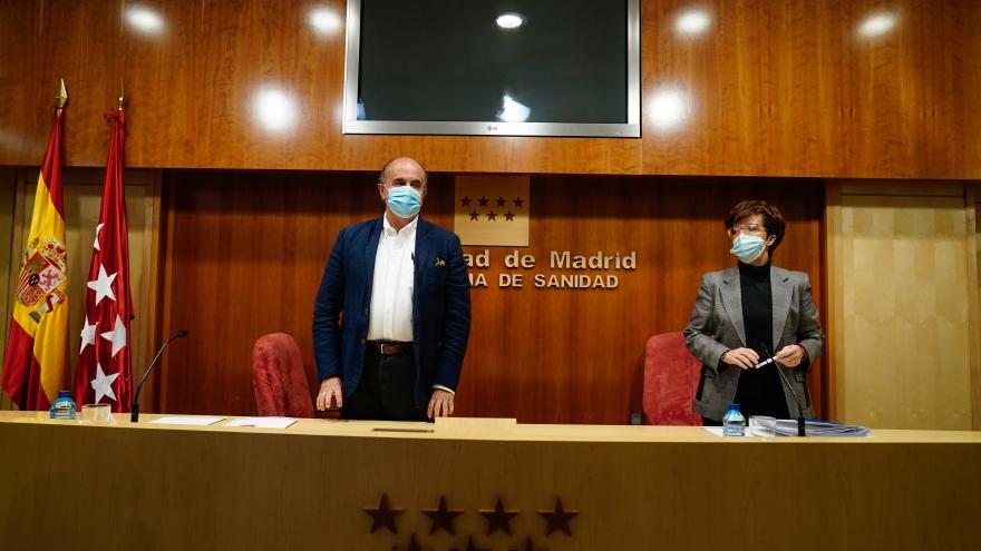 Antonio Zapatero y Elena Andradas evalúan la situación epidemiológica y asistencial de Madrid