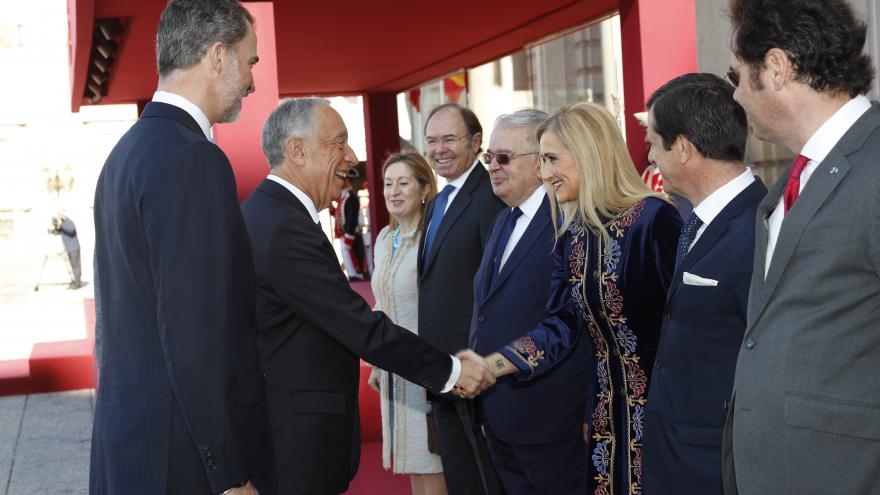 Cristina Cifuentes asiste a la recepción oficial del presidente de Portugal