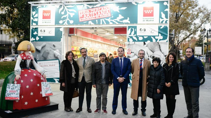 Ignacio Aguado durante la inauguración de la Feria Mercado de Artesanía