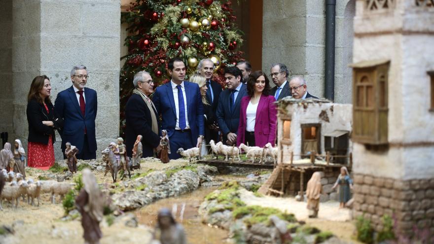 Isabel Díaz Ayuso inaugurando la Navidad en Sol