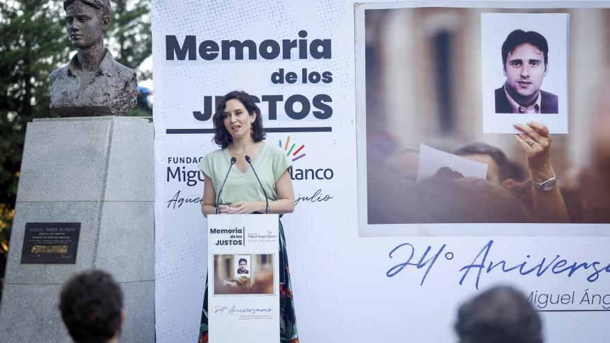 Isabel Díaz Ayuso durante el homenaje con motivo de 24º aniversario del asesinato de Miguel Ángel Blanco
