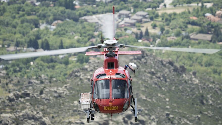 Imagen del helicóptero del GERA en vuelo