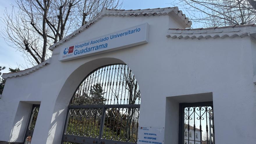 Fachada principal del Hospital Asociado Universitario Guadarrama