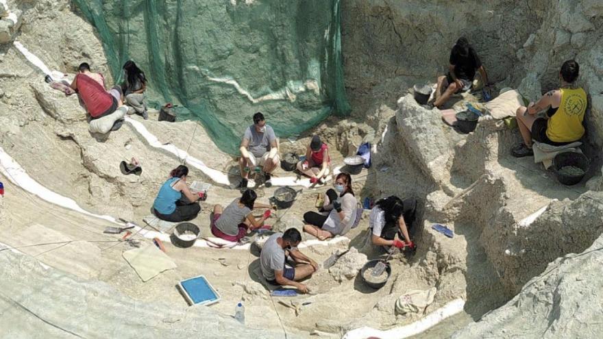 Excavaciones en el Cerro de los Batallones 